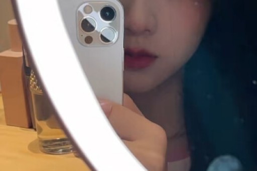 38岁张雨绮近况曝光！经历2段失败婚姻如今直播情绪失控引热议