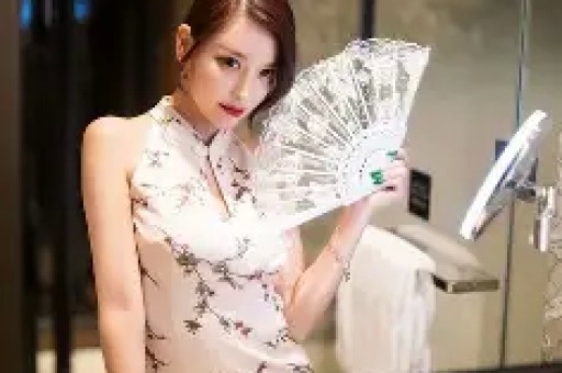 人民日报锐评假洋品牌风波只字未提董宇辉却句句不离董宇辉！